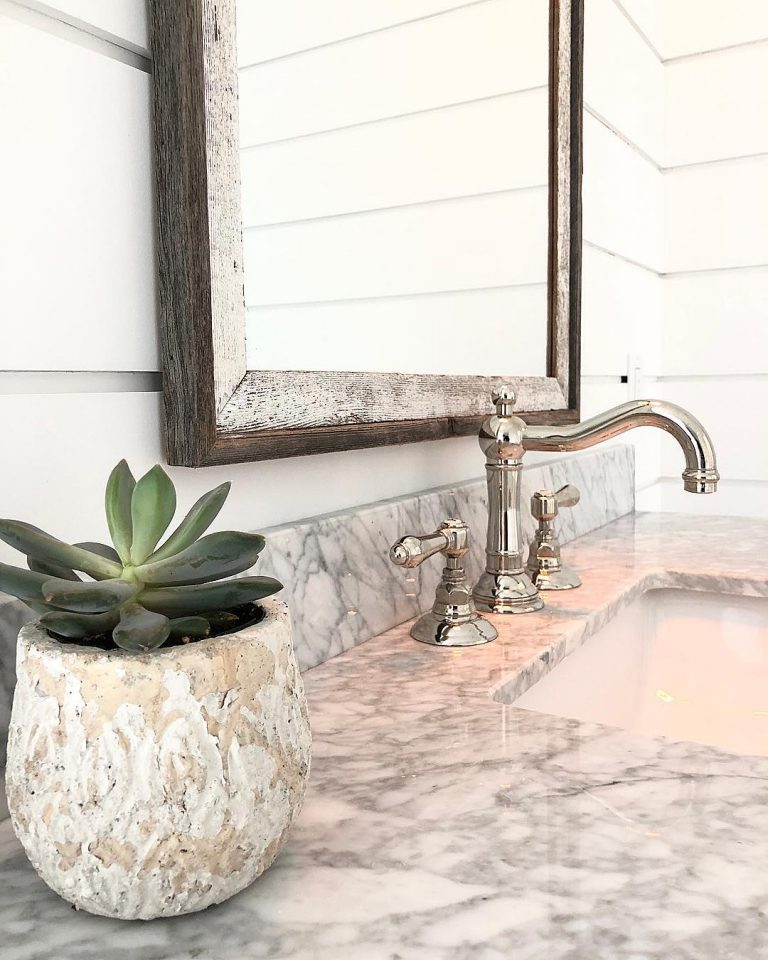 Custom Cut Mirrors New Yorker Picture Frames of Manhattan